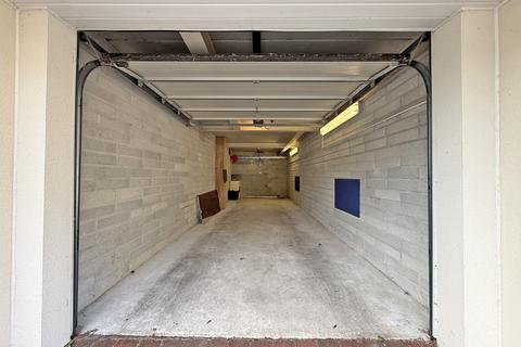 2 bedroom flat for sale, Penryn, Falmouth, Cornwall