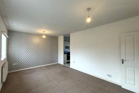 2 bedroom flat to rent, Campbell Road Hawkinge