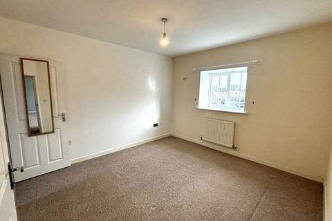 2 bedroom flat to rent, Campbell Road Hawkinge