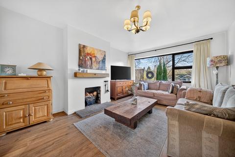 3 bedroom semi-detached house for sale, Newlay Grove, Horsforth, Leeds, West Yorkshire, LS18