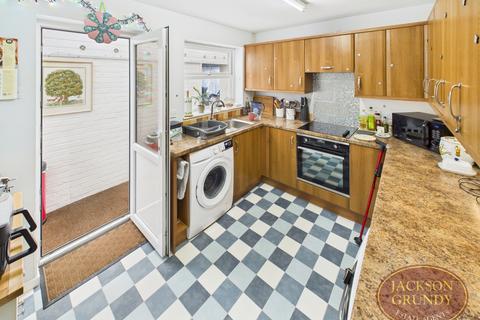 undefined, Farnworth Close, Duston, NN5 6TN
