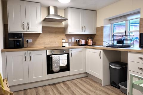 2 bedroom flat to rent, The Hop Pole, Leominster
