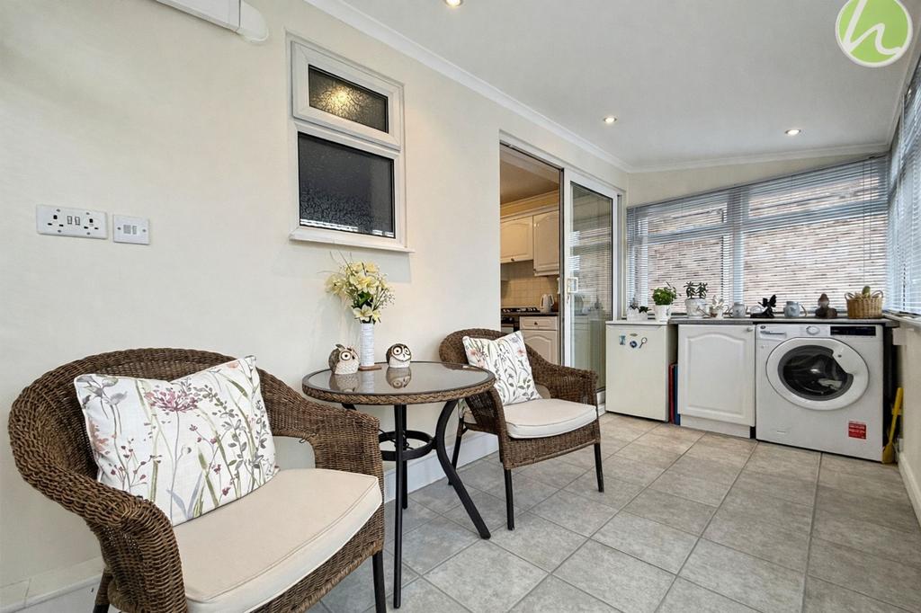 Conservatory/ Utility