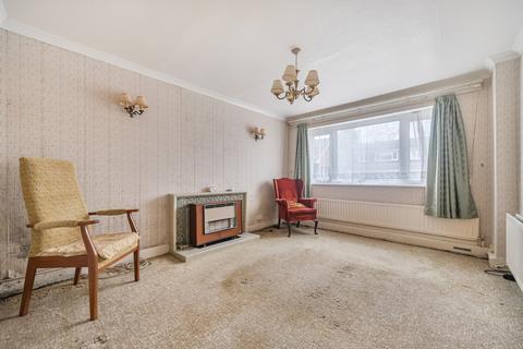 3 bedroom bungalow for sale, Elm Grove, Farnham, GU9