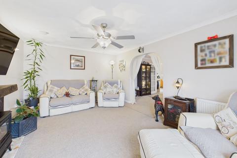 3 bedroom detached house for sale, Begelly, Kilgetty, SA68