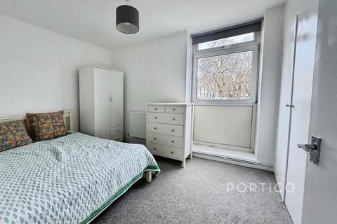 undefined, Mursell Estate, London, SW8