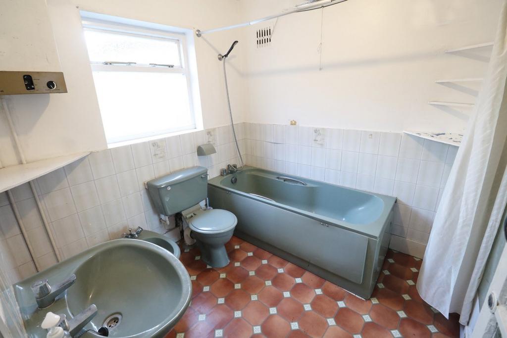 Ground Floor Bathroom