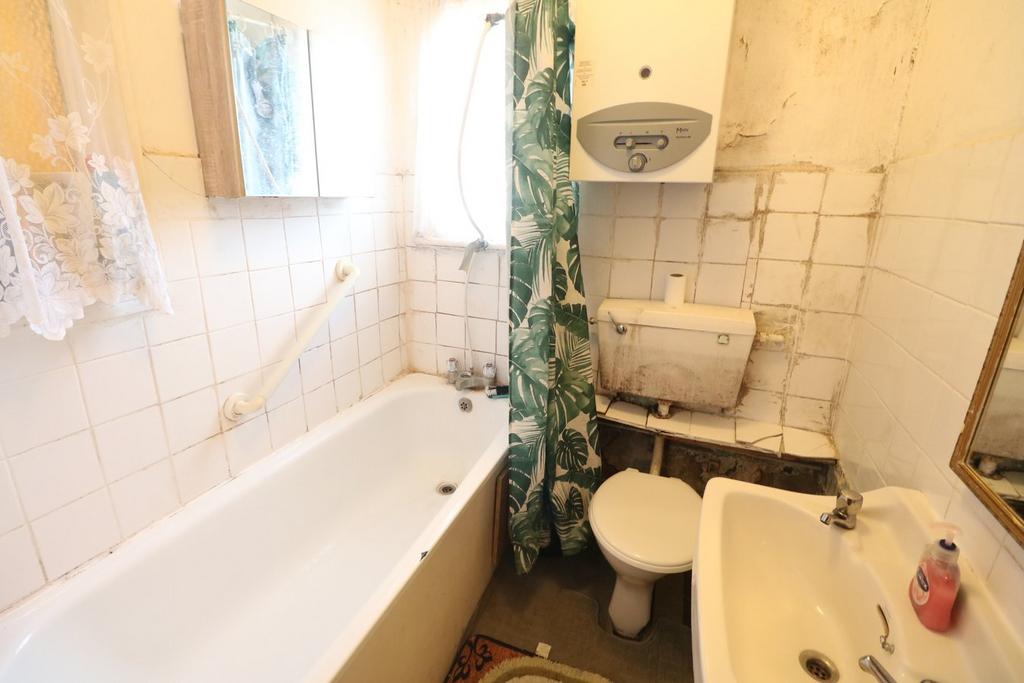 First Floor Bathroom