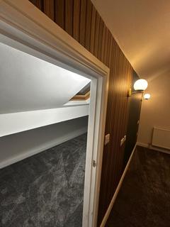 3 bedroom terraced house to rent, 348 Halifax Road