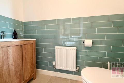 3 bedroom end of terrace house for sale, Alexandra Corniche, Folkestone, Kent CT21 5RW