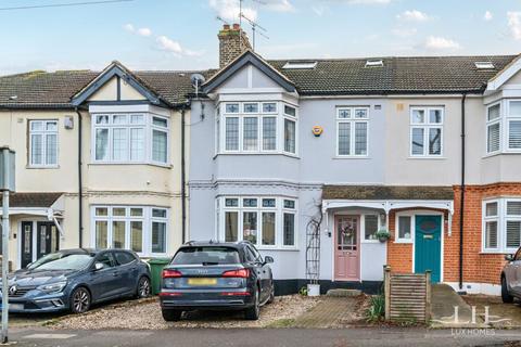 4 bedroom terraced house for sale - Osborne Road, Hornchurch