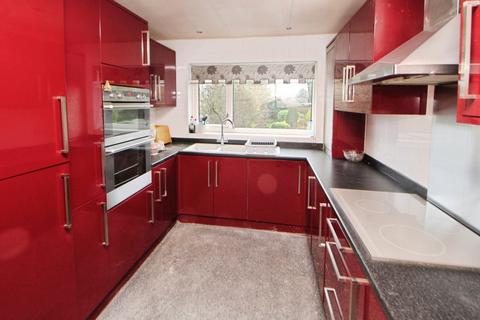 3 bedroom bungalow for sale, Long Lane, Glossop SK13