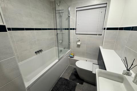 2 bedroom apartment to rent, Malmers Well Road, Buckinghamshire HP13