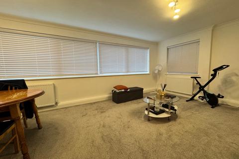 2 bedroom apartment to rent, Malmers Well Road, Buckinghamshire HP13
