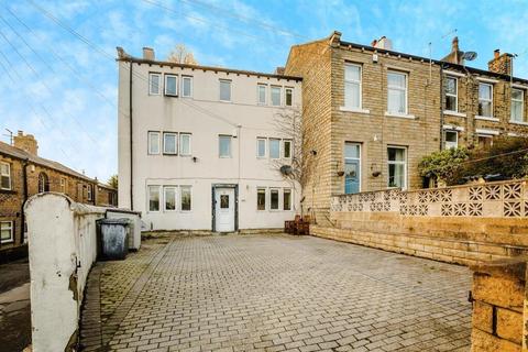6 bedroom end of terrace house for sale, Ballroyd Lane, Longwood, West Yorkshire HD3