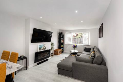2 bedroom maisonette for sale, Mayfield, Bexleyheath, DA7