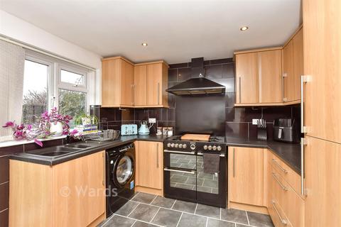3 bedroom terraced house for sale, The Willows, Sittingbourne ME9