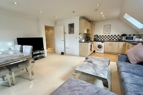 1 bedroom apartment for sale,  Clarendon Place, CAMBERLEY GU15