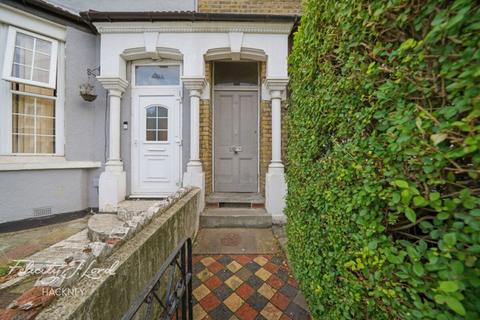 5 bedroom terraced house for sale, Linscott Road, London E5