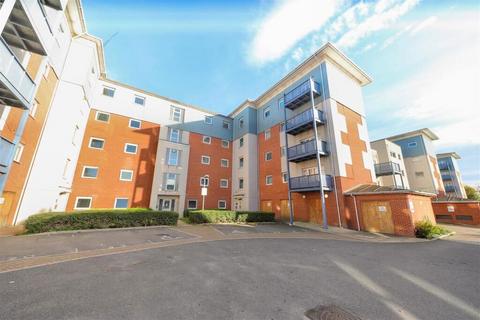 2 bedroom apartment for sale, 28 Wraysbury Drive, Yiewsley, West Drayton, Middlesex, UB7 7FH
