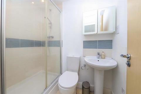 2 bedroom apartment for sale, 28 Wraysbury Drive, Yiewsley, West Drayton, Middlesex, UB7 7FH