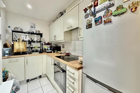 undefined, Wooldridge Close, Feltham TW14