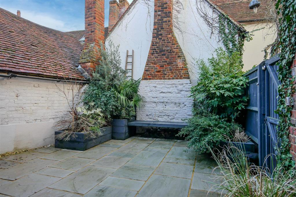 Courtyard Garden