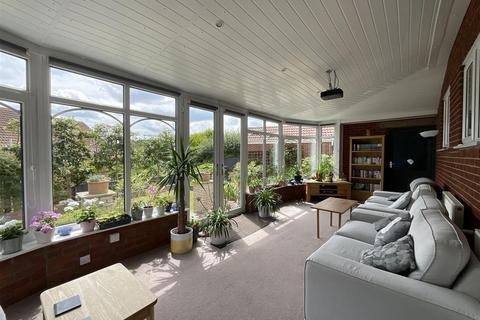 4 bedroom detached house for sale, St. Michaels Lane, Scarborough, YO11