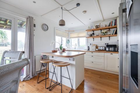 2 bedroom detached bungalow for sale, California Avenue, Scratby