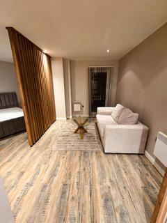 undefined, Taylorson St S, Salford, M5