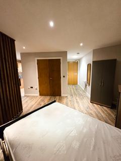 undefined, Taylorson St S, Salford, M5