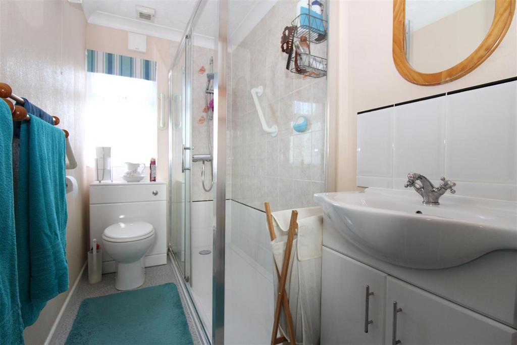 Shower Room.JPG