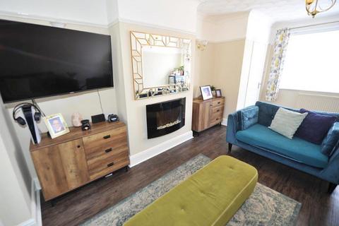 3 bedroom semi-detached house for sale, Elsinore Avenue, Irlam, M44
