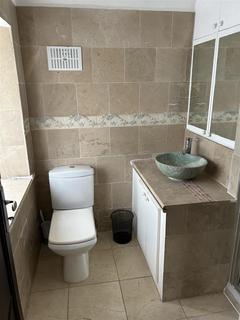 1 bedroom property to rent, DOUBLE ROOM IN SHARED HOUSE