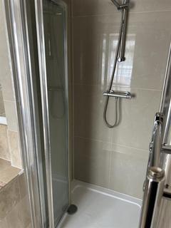 1 bedroom property to rent, DOUBLE ROOM IN SHARED HOUSE