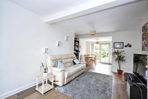 undefined, Brighton Road, Addlestone, KT15