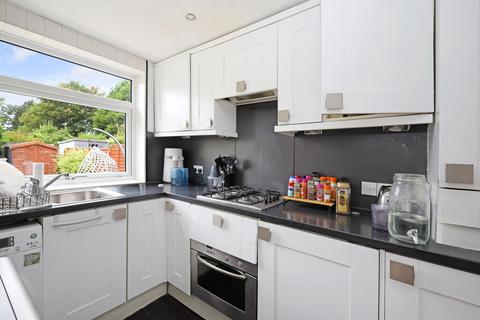 undefined, Brighton Road, Addlestone, KT15