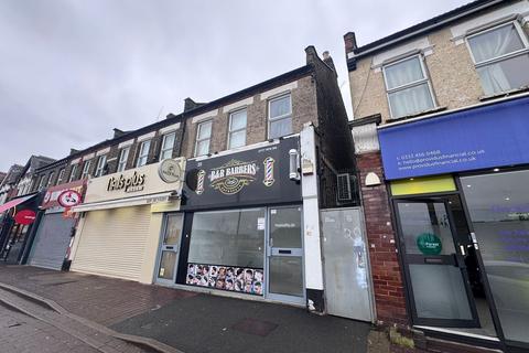 undefined, The Avenue, Highams Park, Greater London. E4 9LD