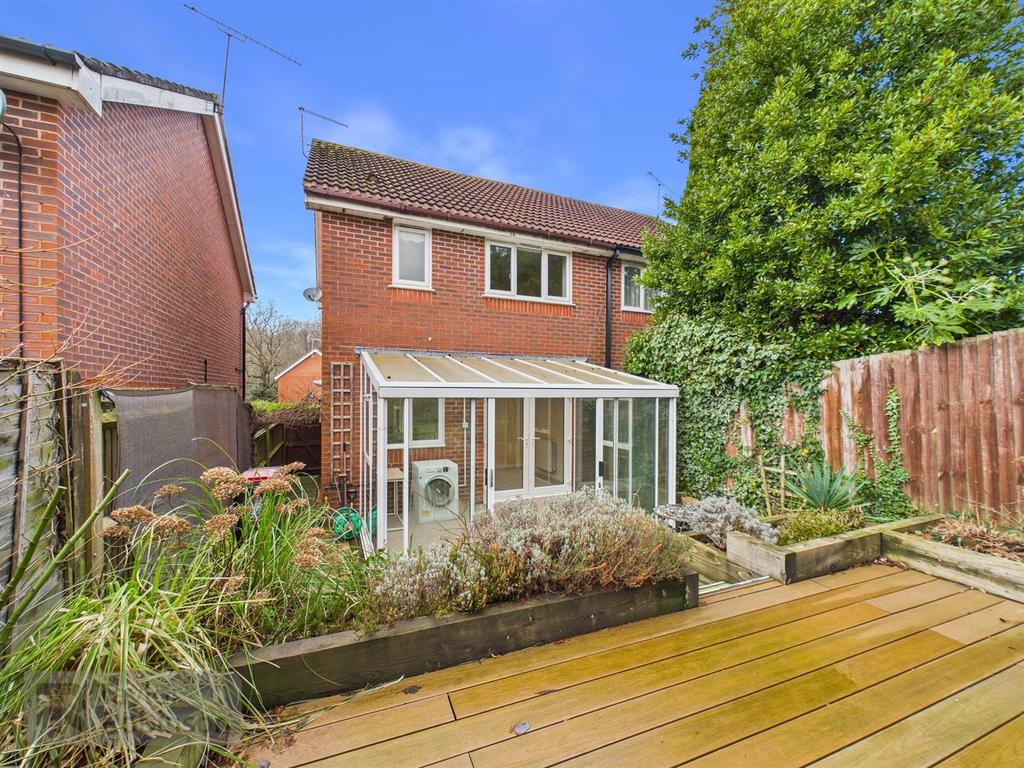 CAM02600 G0-PR0637-STILL010.jpg