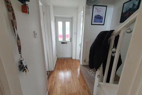 3 bedroom house to rent, Manor Park, Newbury