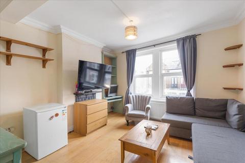 3 bedroom apartment for sale, Munster Road, Fulham, SW6