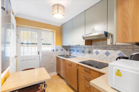 3 bedroom apartment for sale, Munster Road, Fulham, SW6