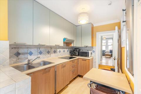 3 bedroom apartment for sale, Munster Road, Fulham, SW6
