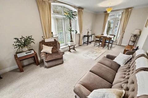 2 bedroom ground floor flat for sale, 1 Brindley Court, Braunston, NN11 7AL