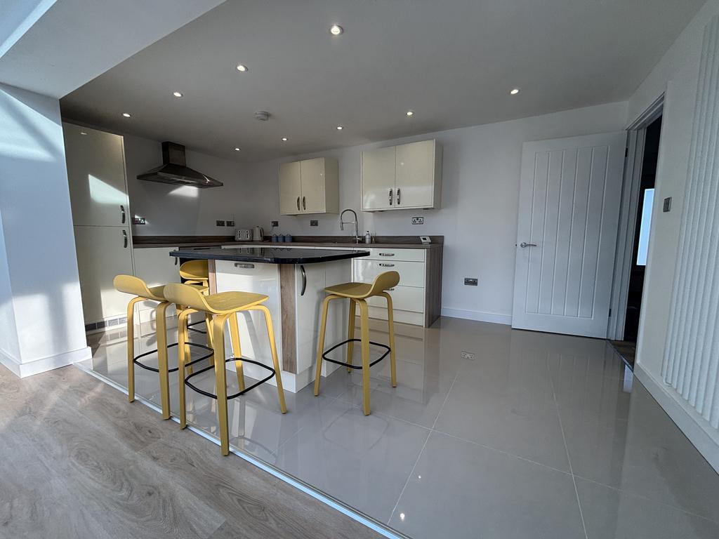 Kitchen (second image)