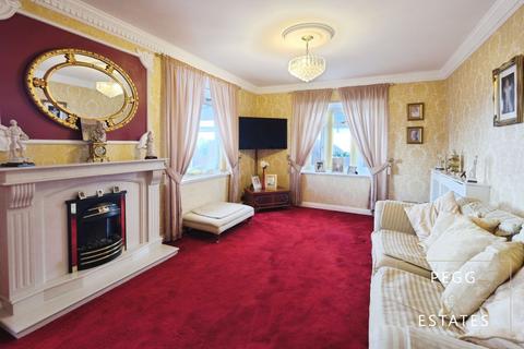 2 bedroom bungalow for sale, Southfield Avenue, Preston, Paignton