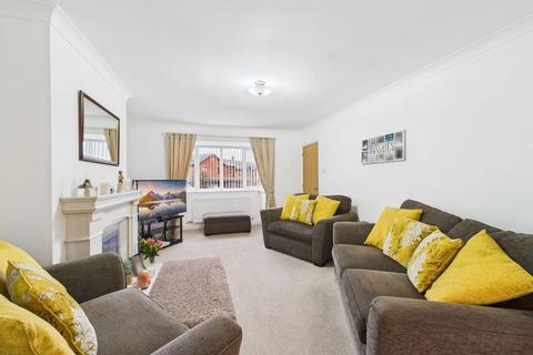3 bedroom detached house for sale, Meadowclough, Skelmersdale, WN8 6QW