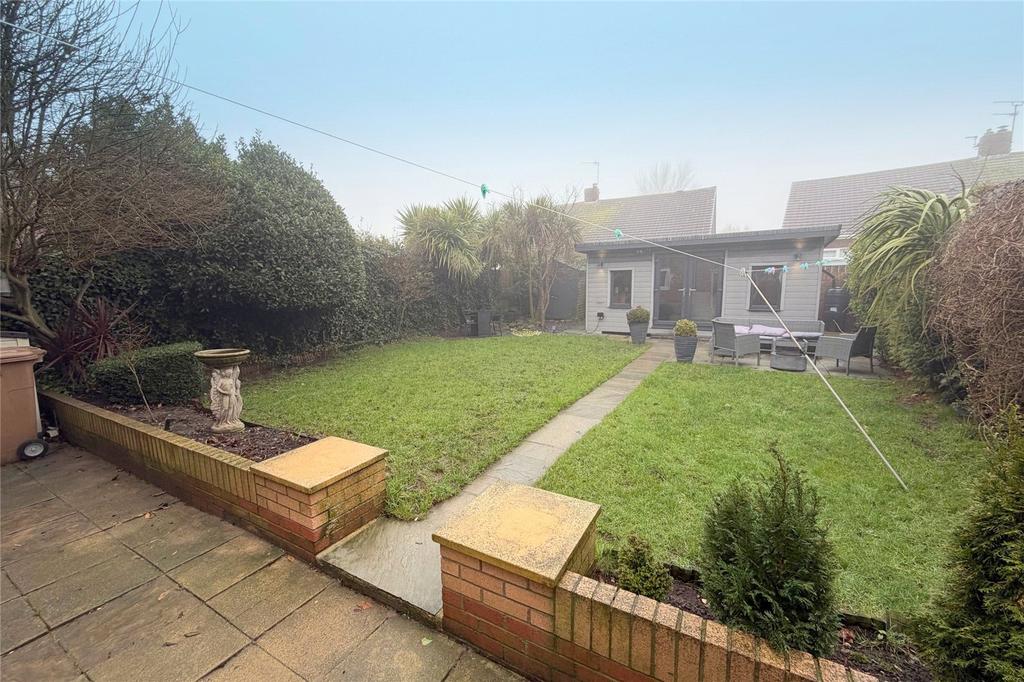 Rear Garden1