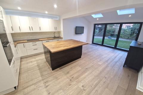 3 bedroom detached house to rent, Wolsey Close, Thornton-Cleveleys, FY5