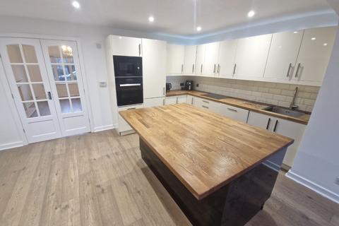 3 bedroom detached house to rent, Wolsey Close, Thornton-Cleveleys, FY5